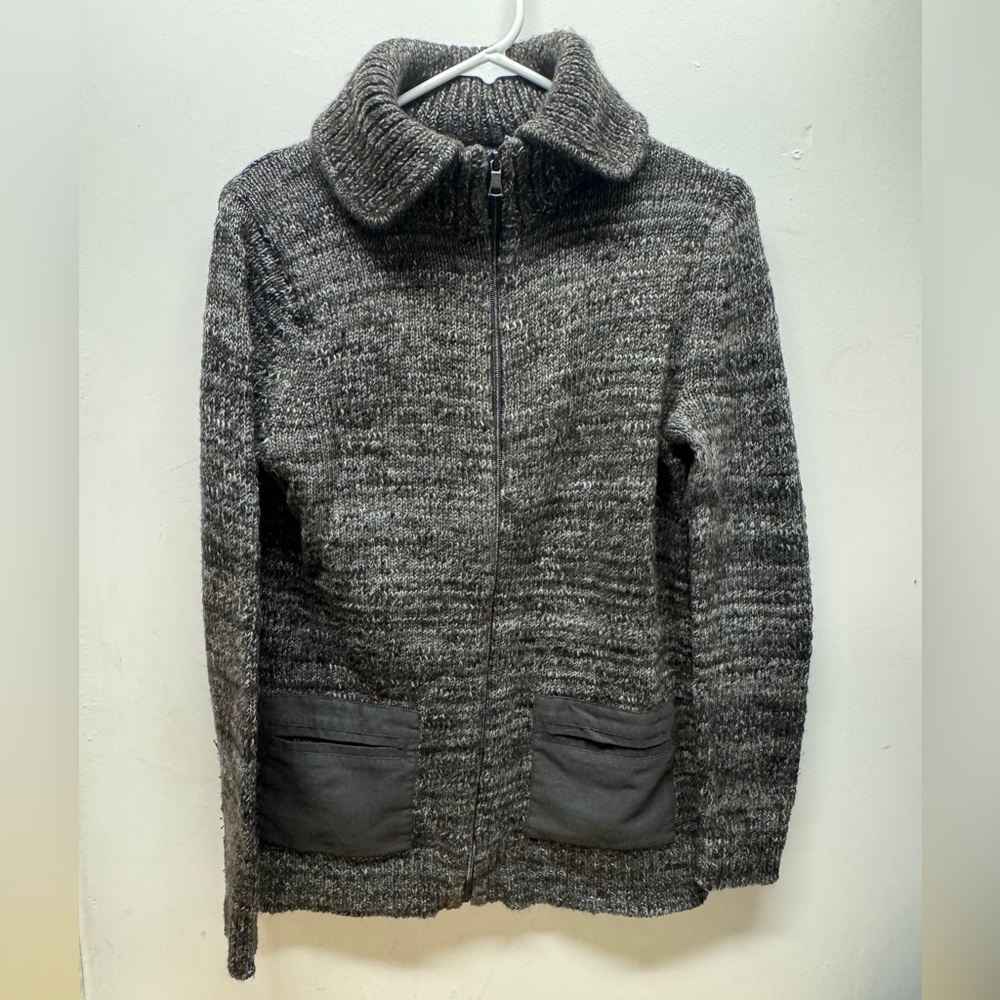 GAP Charcoal Knit Sweater S